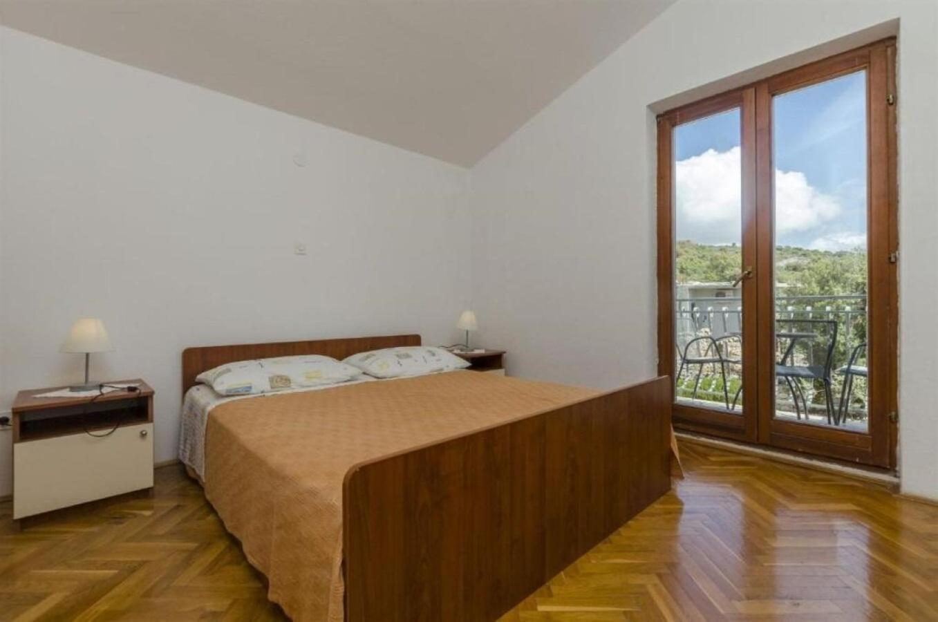 Apartments Mil - 80M From The Sea Sevid Bagian luar foto