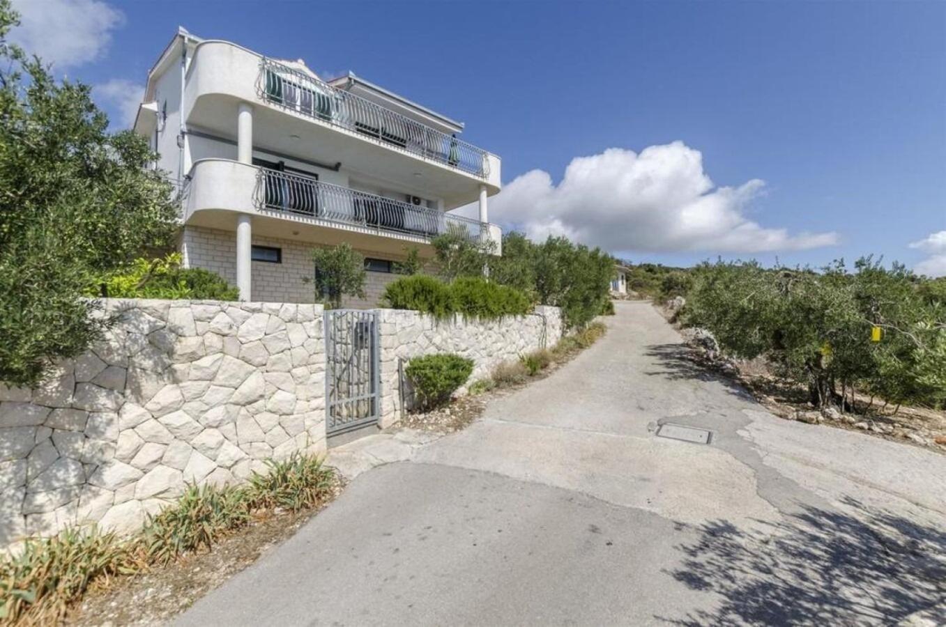 Apartments Mil - 80M From The Sea Sevid Bagian luar foto