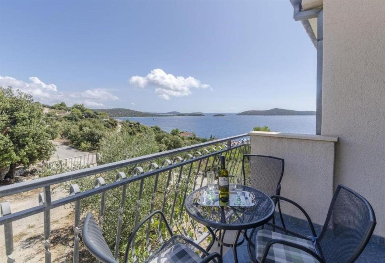 Apartments Mil - 80M From The Sea Sevid Bagian luar foto